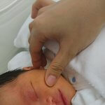 赤ちゃんのほっぺ