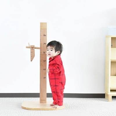 【身長計】身長測定（新築・賃貸対応）木製のおしゃれなキッズポールハンガーラック（カバン掛け）長く使えるゲンキメーター