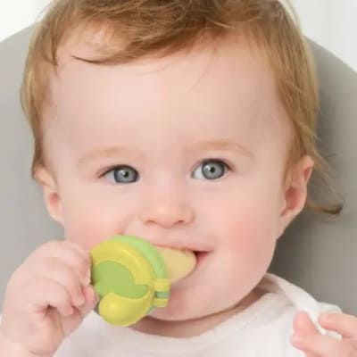 チューチューモグフィプラス キッズミー 離乳食初期(ごっくん期)4ヵ月5ヵ月6ヵ月～ 自分のペースで食べれる!スプーン・キャップ・サック付きおしゃぶり型離乳食器 ライム