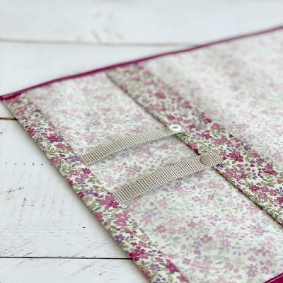 【ランドセルカバー】女の子用 雨の日安心・付け方簡単【スタンダードサイズ】【ピンクの小花/ガーネットピンクライン】1000-14-03